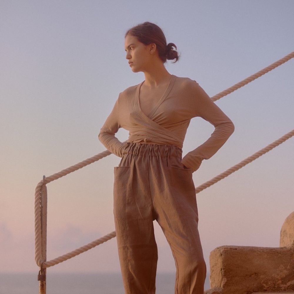 Ozma of California Dance Wrap Top in Tea. Size small.